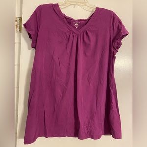 Women’s Two Hearts Maternity Fuchsia colored shirt size XL